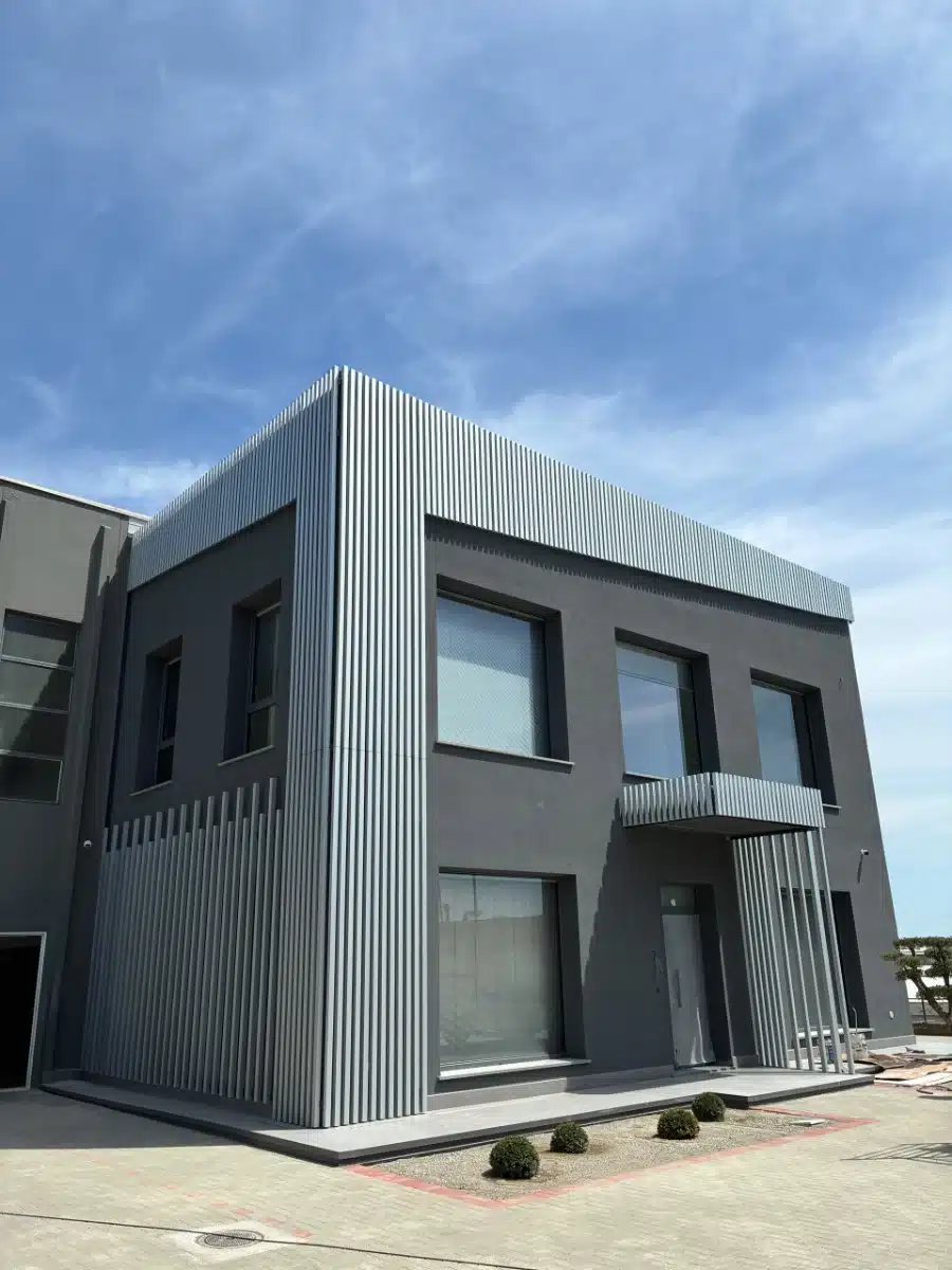 facciata-frangisole-azienda-sib-srl-torino